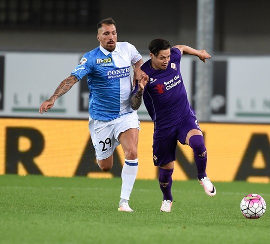 包含佛罗伦萨主场大胜切沃，重返胜利轨道的词条