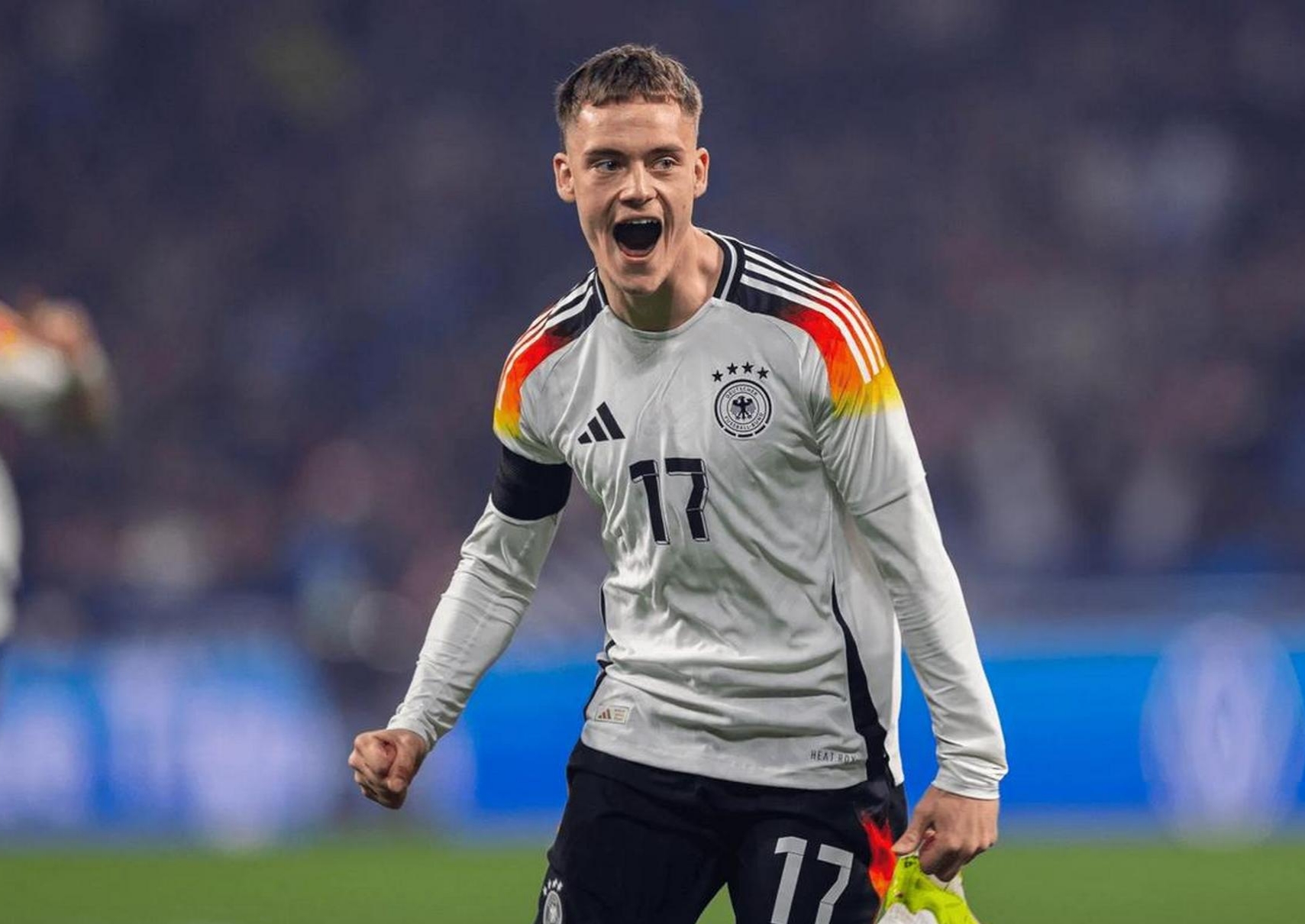 包含德国队表现抢眼，赢得球迷青睐的词条