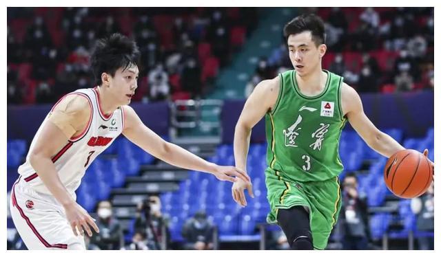 辽宁队挑战重庆向胜利发起冲刺