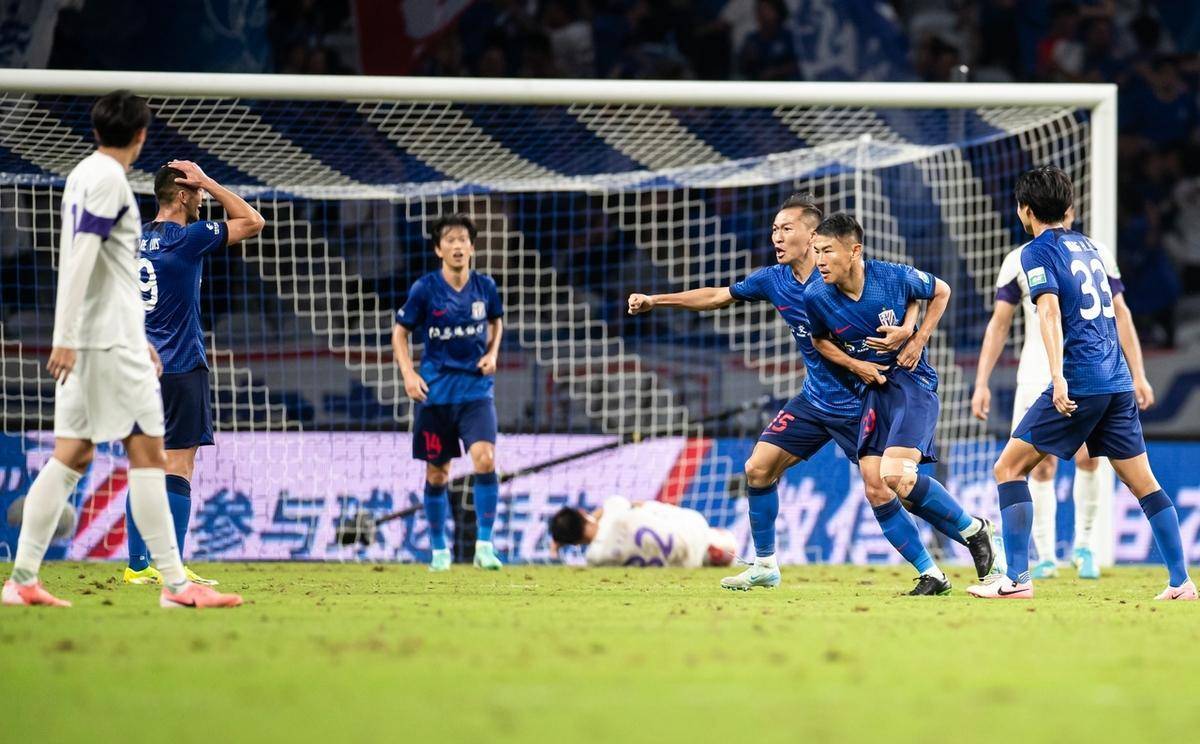 亚洲足球之美，豪强对决引人瞩目