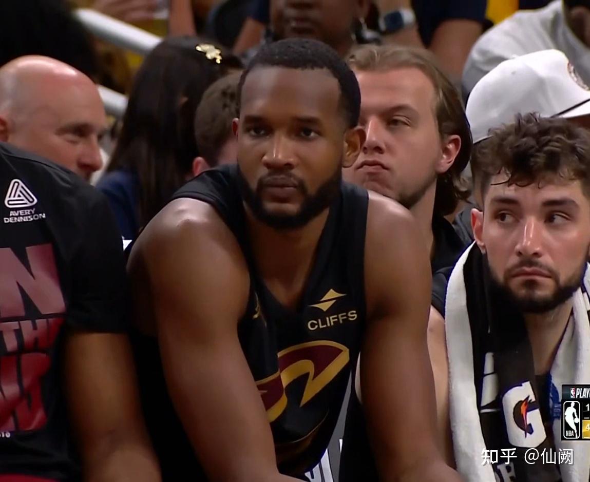 包含步行者队伤病缠身，面对困难局面的词条