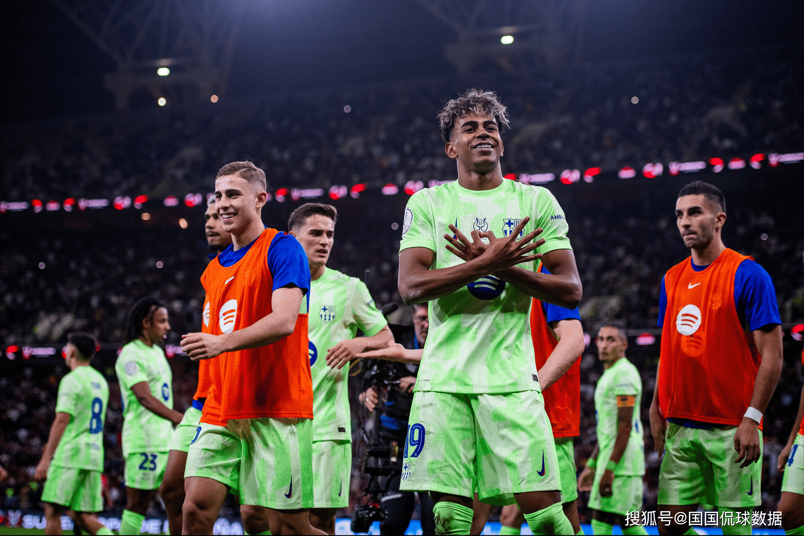 德甲焦点战：皇马vs英格兰，碾压引发球迷沸腾的简单介绍