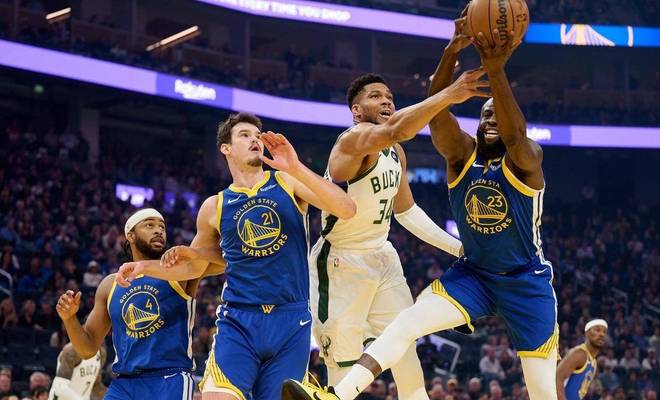 年度焦点之战之夜，字母哥成为胜负手