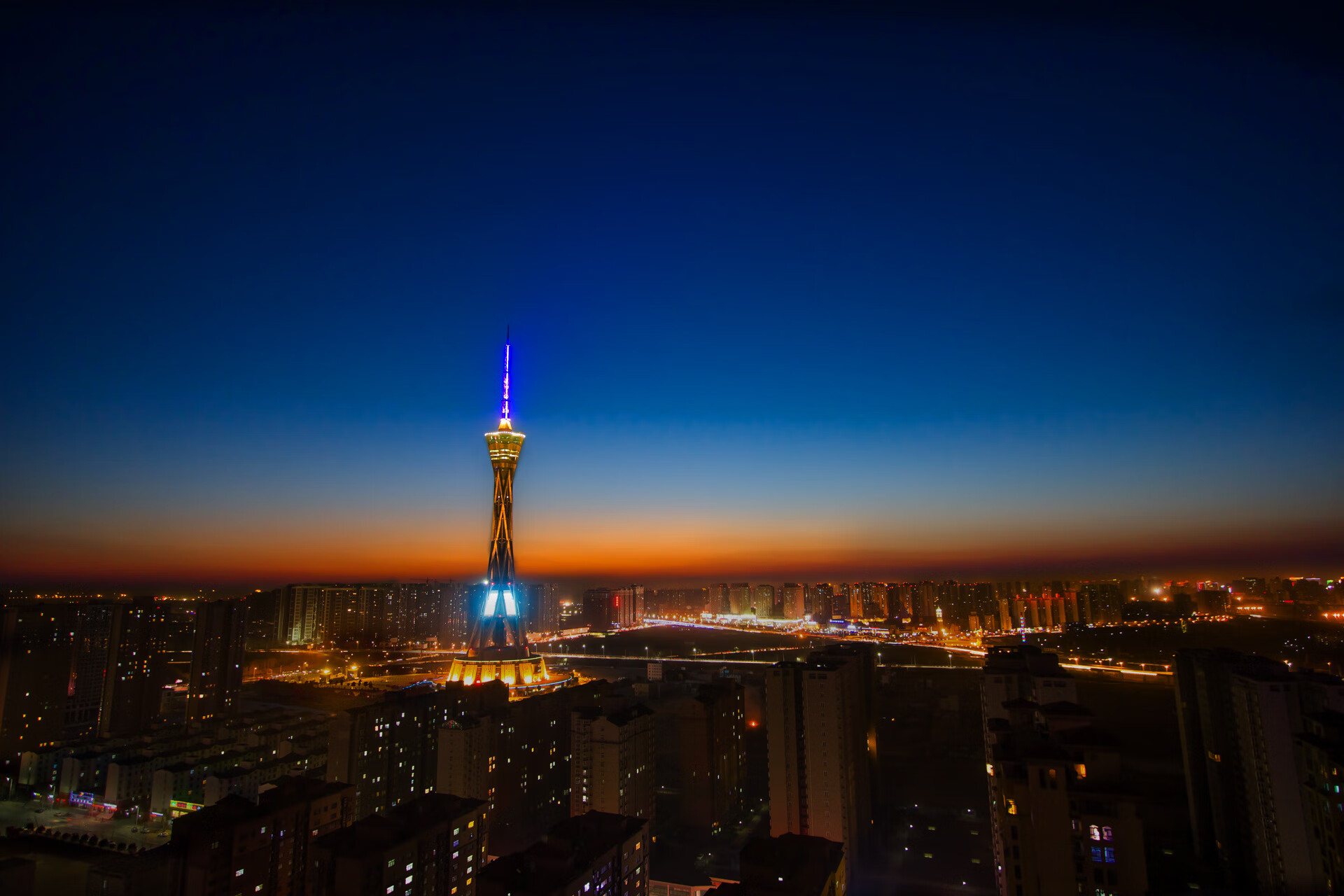 波斯铁骑绝杀格子军团,魔笛难挽败局—2026世界杯C组上演惊天逆转